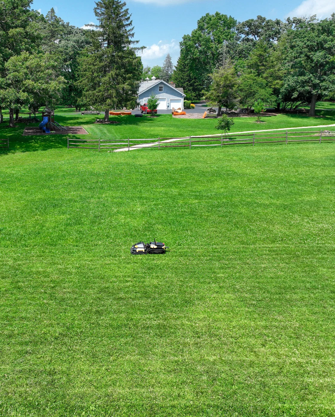 Yarbo Y40 Lawn Mower Pro + Leaf Blower (Core + Lawn Mower Pro + Leaf Blower Modules)