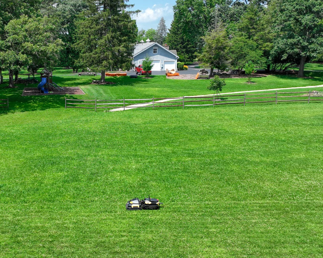Yarbo Y40 Lawn Mower Pro + Snow Blower (Core + Lawn Mower Pro + Snow Blower Modules)