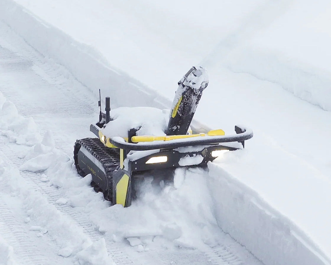 Yarbo Y40 Lawn Mower Pro + Snow Blower (Core + Lawn Mower Pro + Snow Blower Modules)